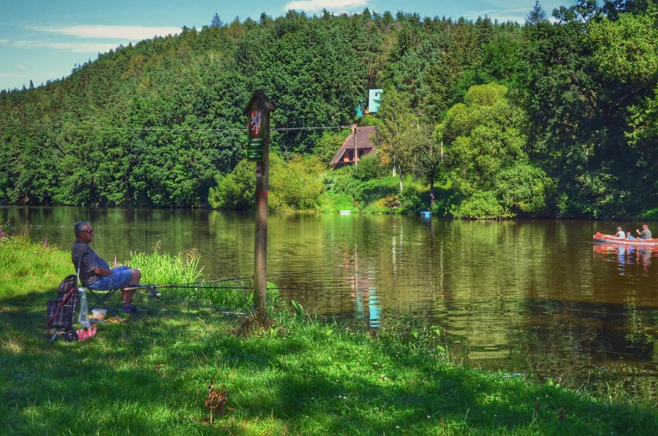 ホテル Camping Prima Týn nad Vltavou エクステリア 写真