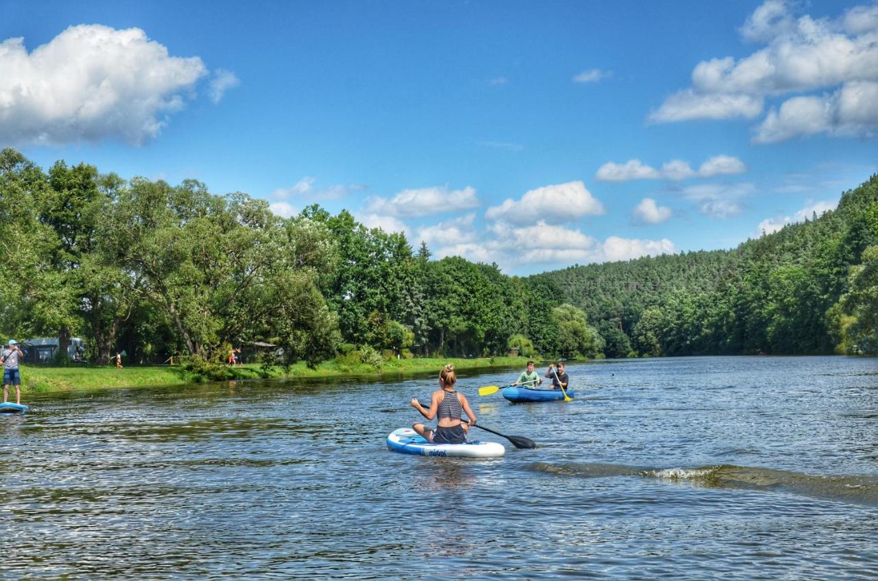 ホテル Camping Prima Týn nad Vltavou エクステリア 写真