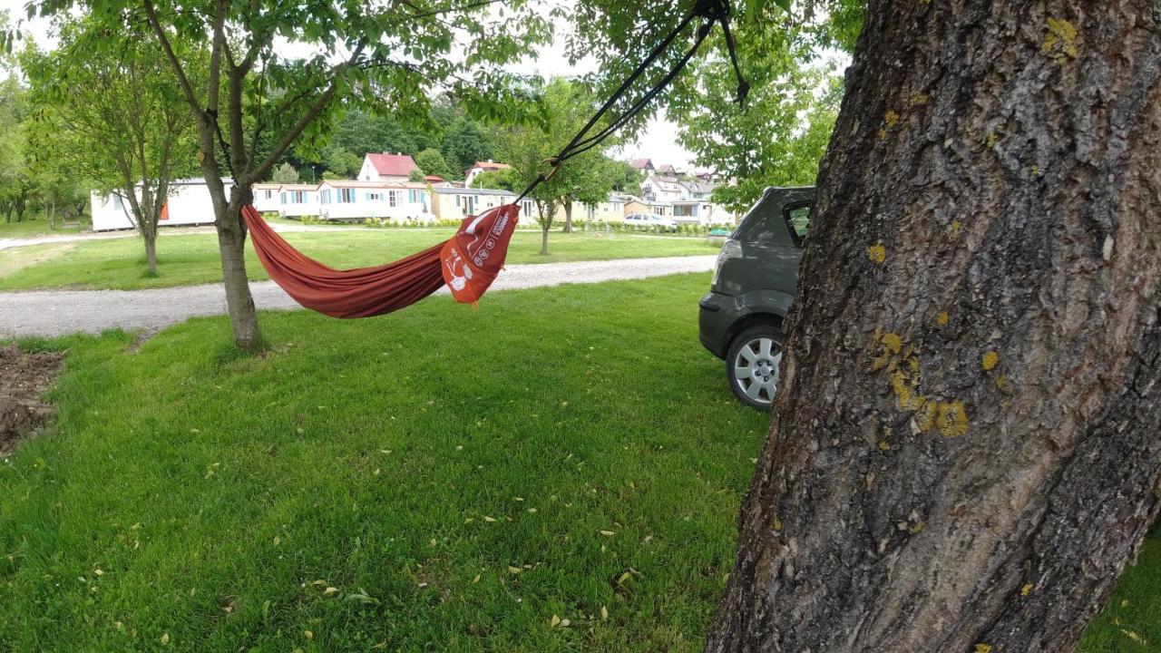 ホテル Camping Prima Týn nad Vltavou エクステリア 写真