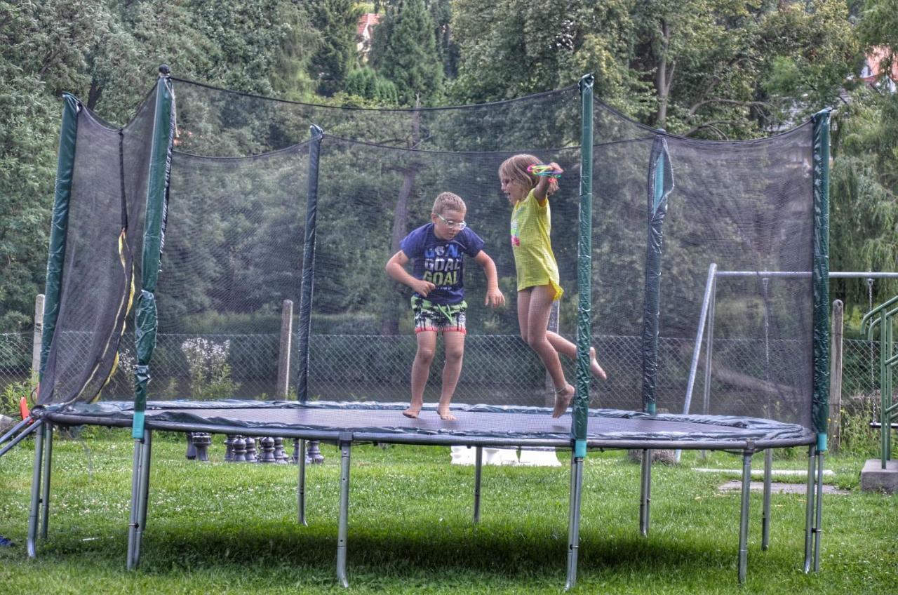 ホテル Camping Prima Týn nad Vltavou エクステリア 写真